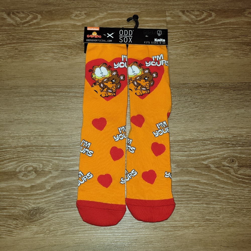 Odd Sox Nickelodeon GarField Im Yours Hearts Crew Socks Fits Sizes 6-13 New